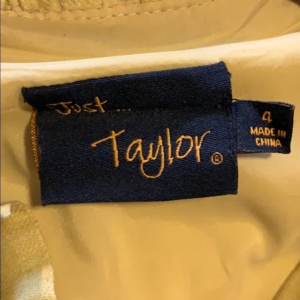 Adorable Ruffle Dress - Picture 3 of 3